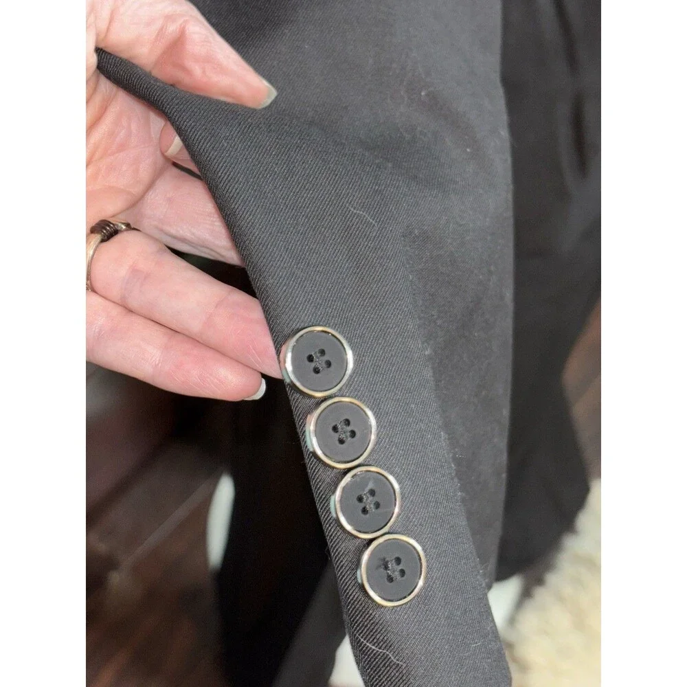 New Men’s Phayon Medium 2 Piece Navy Suit